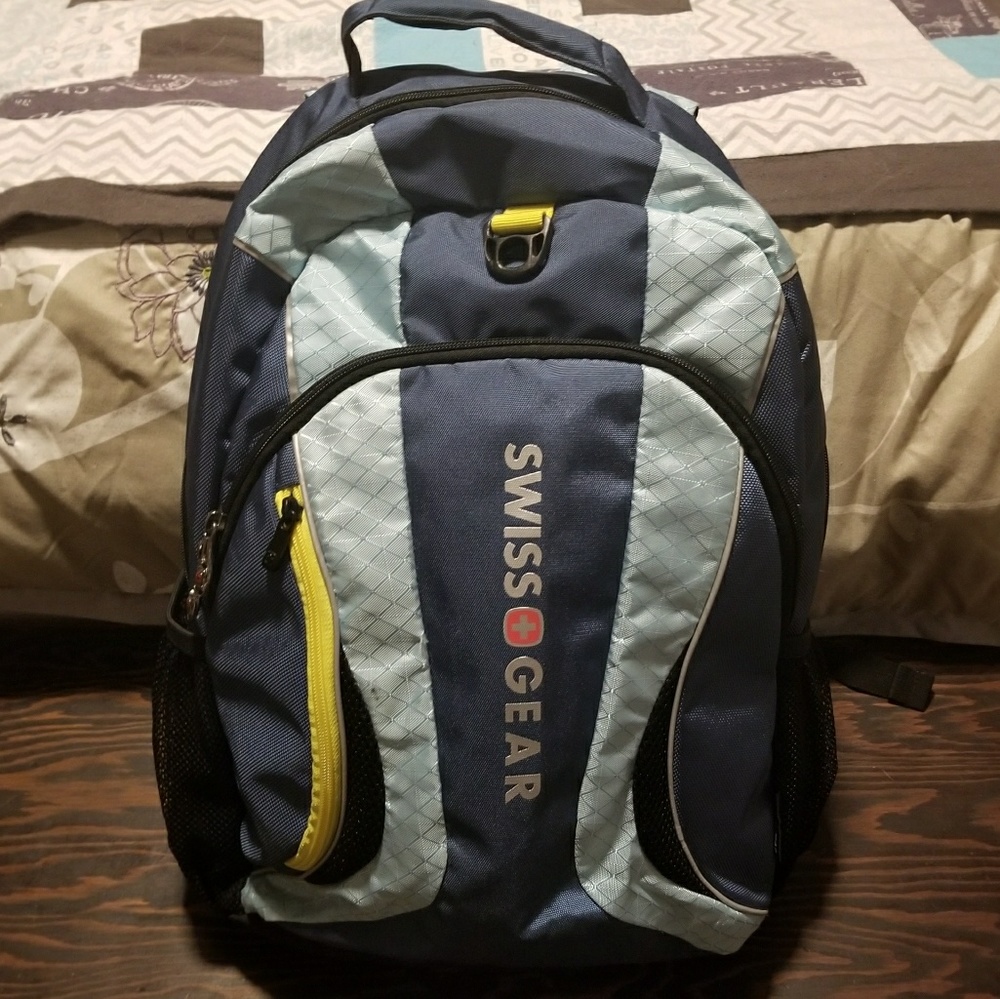 New Swiss-Gear backpack